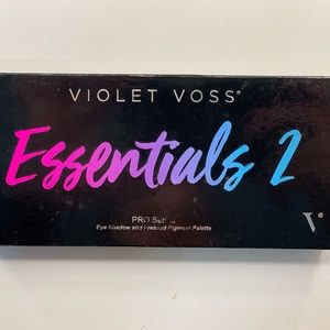 Violet Voss Essential 2 pallet